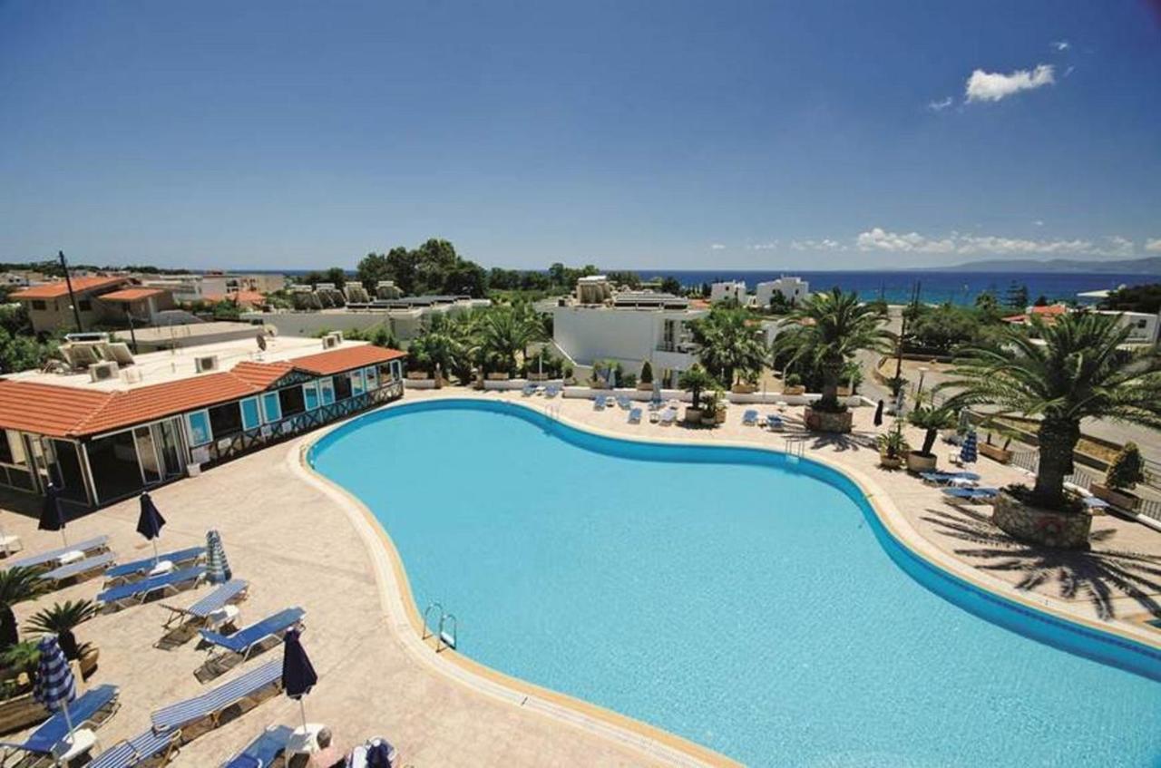 Coliseum Studios & Apartments Pefki  Luaran gambar